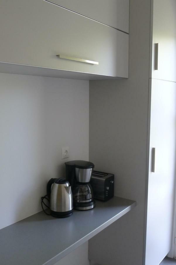 Deluxe Apartment In Vouliagmeni Ateny Zewnętrze zdjęcie